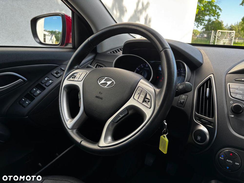 Hyundai ix35 1.6 2WD Fifa World Cup Edition - 34