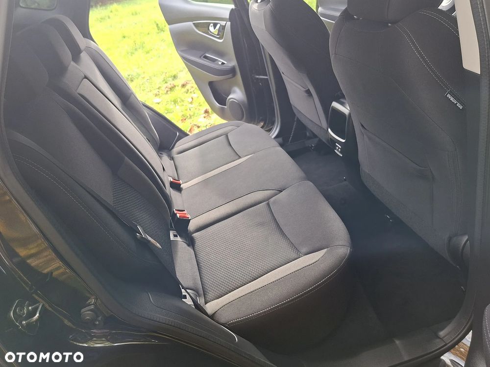 Nissan Qashqai - 16