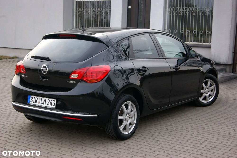 Opel Astra 1.4 Turbo Style - 18
