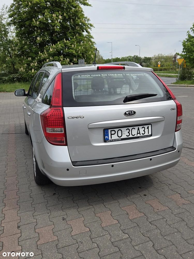 Kia Ceed - 5