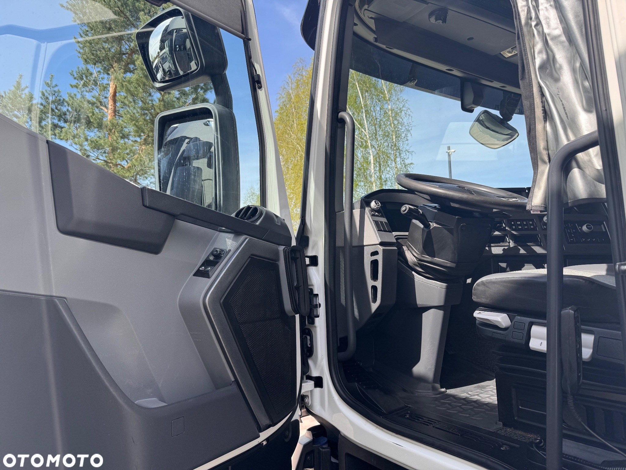 Renault T480 2 identyczne sztuki - 17