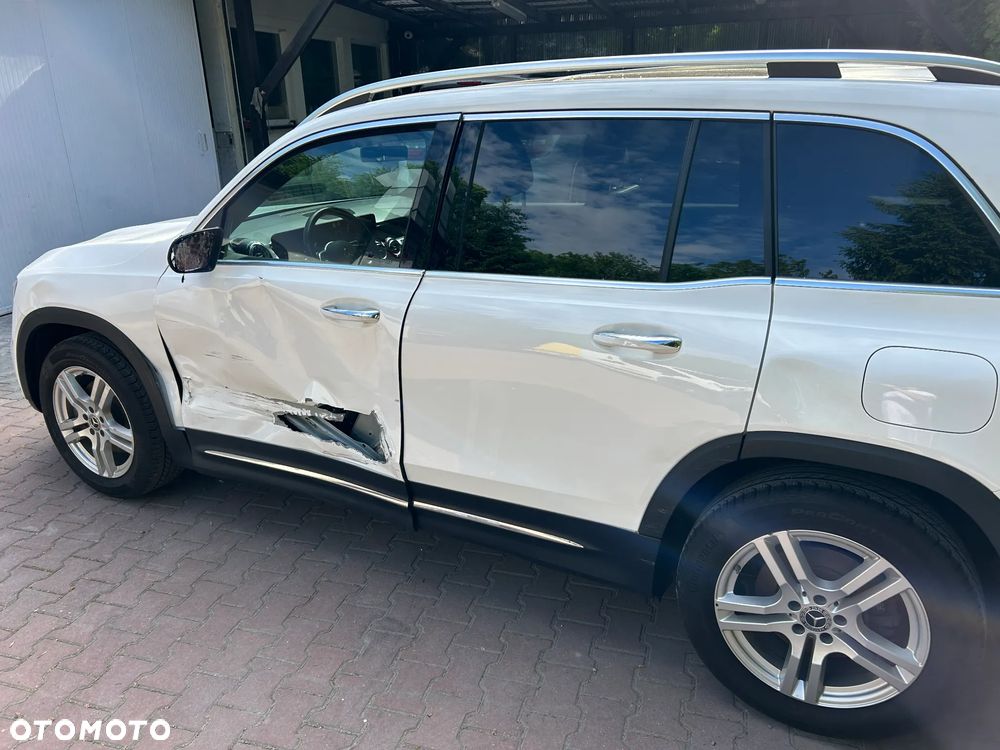 Mercedes-Benz GLB 250 4Matic 8G-DCT Progressive - 2