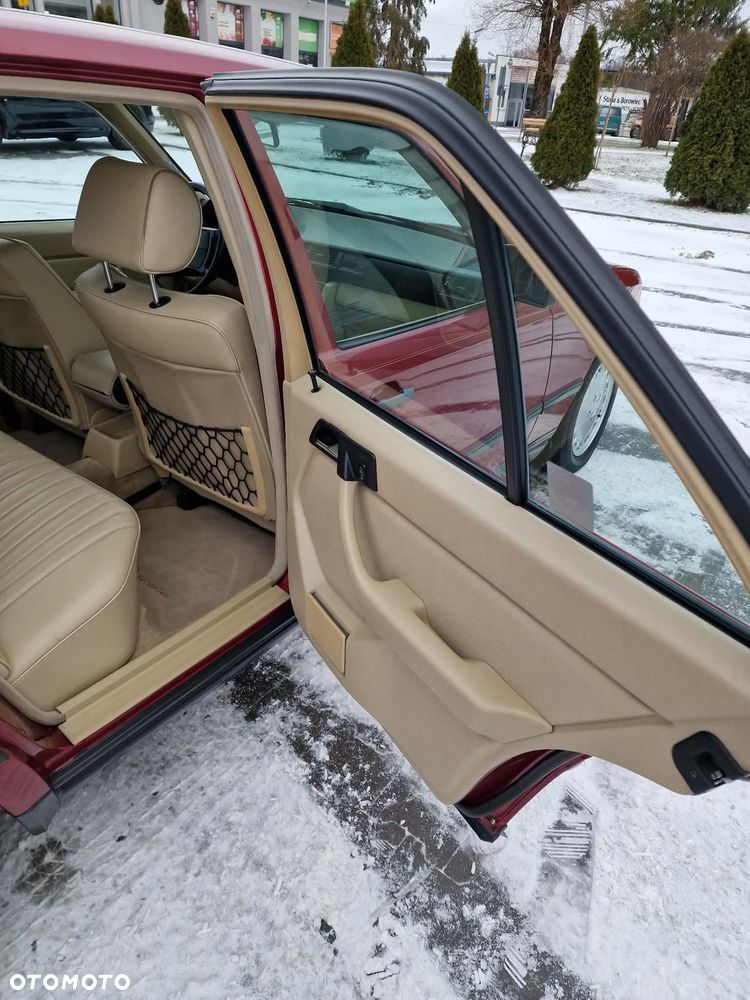 Mercedes-Benz W124 (1984-1993) - 29