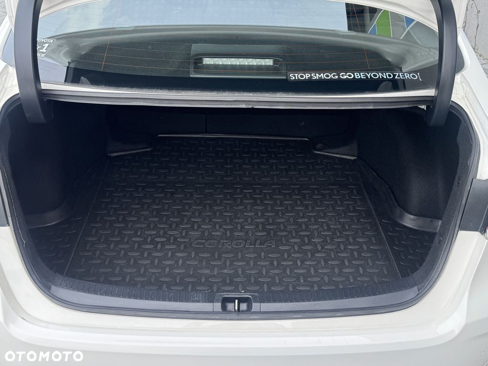 Toyota Corolla 1.8 Hybrid Comfort - 16