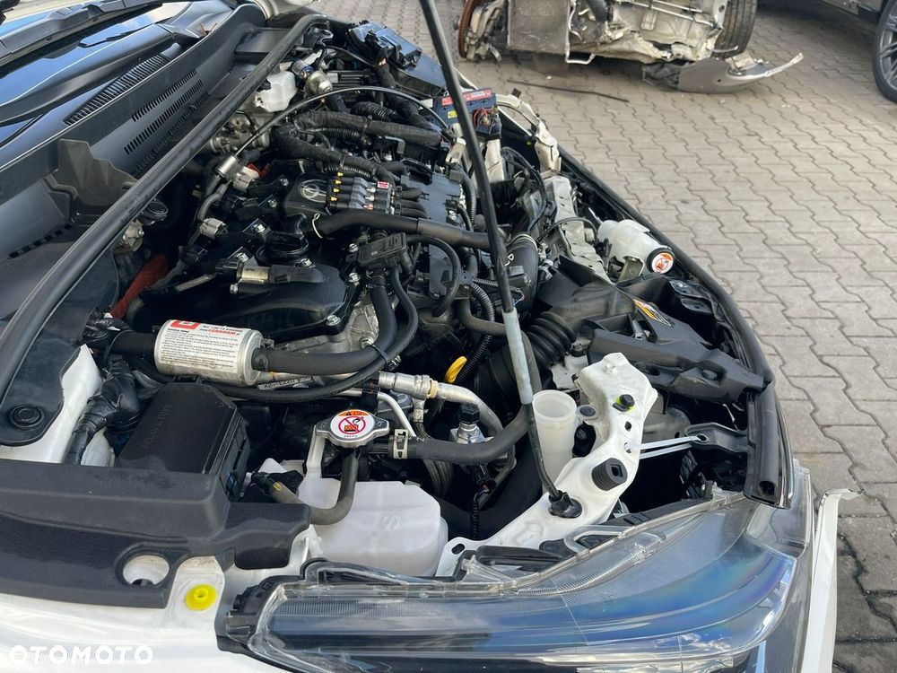 Toyota Corolla 1.8 Hybrid Comfort - 11