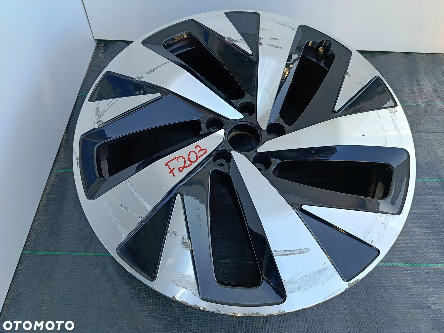 FELGA ALUMINIOWA VW ID3 ID.3 ID4 ID.4 8.0"x20" 5X112 ET45 11A601025A - 3