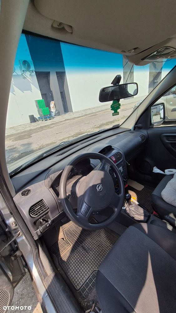 Opel Combo - 8
