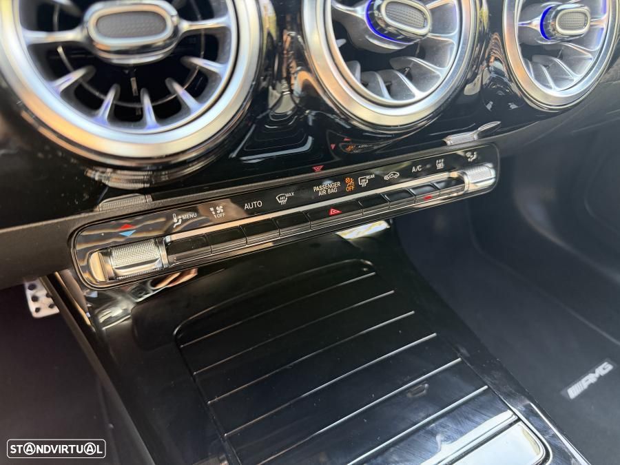 Mercedes-Benz A 250 e AMG Line - 16