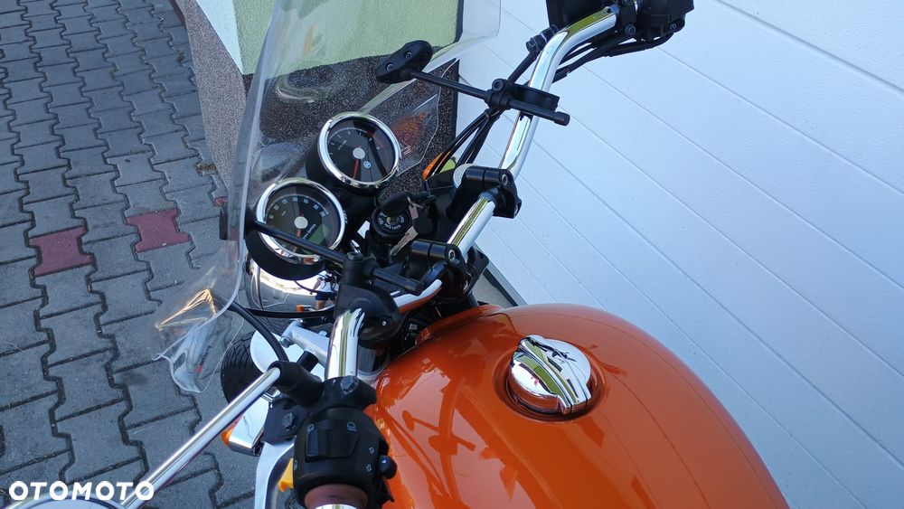 Royal Enfield Interceptor - 5