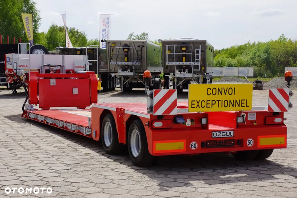 Inny Mega Trailers