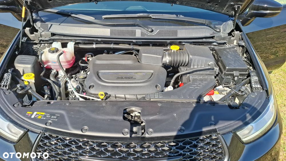 Chrysler Pacifica - 16