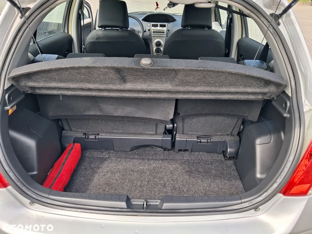 Toyota Yaris 1.0 VVT-i - 19