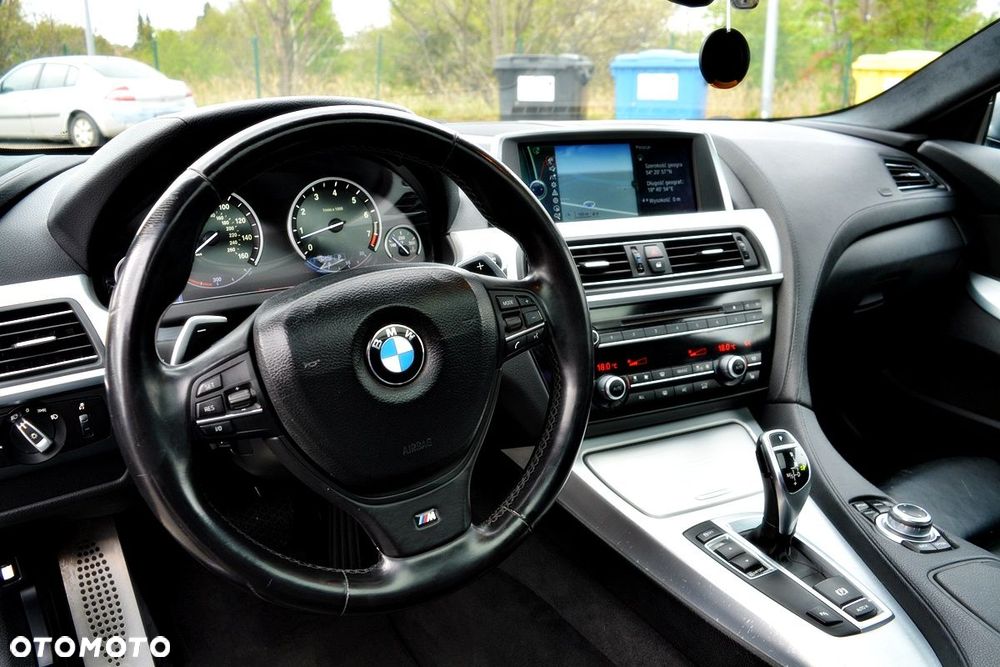 BMW Seria 6 650i - 8