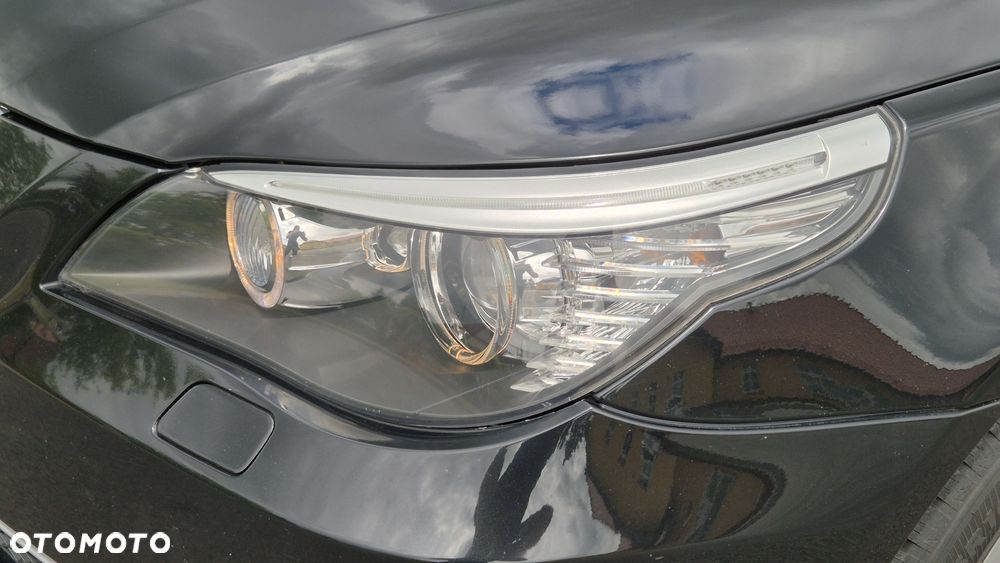BMW Seria 5 520d - 23