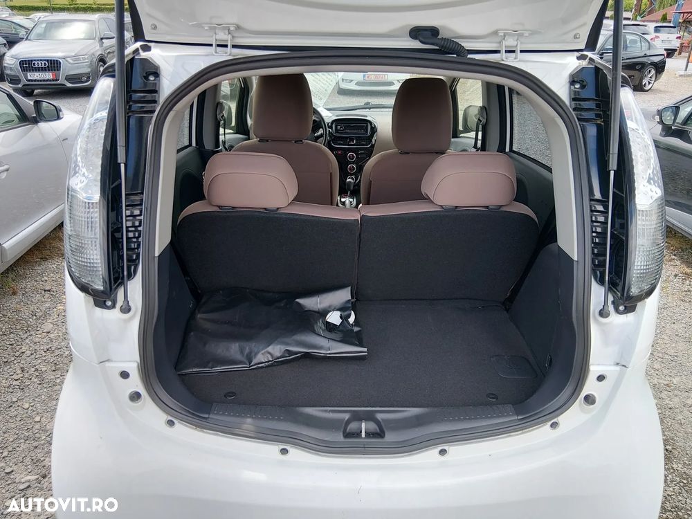Citroën C-ZERO - 8