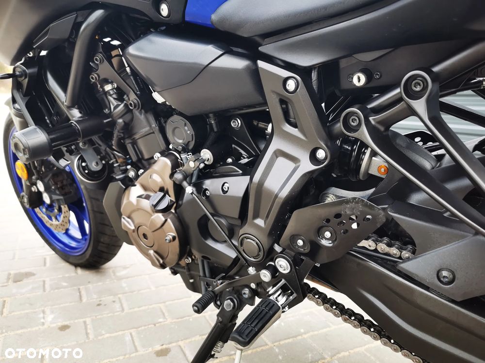Yamaha MT - 17