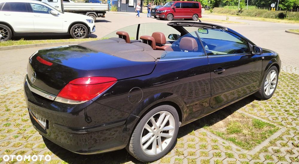 Opel Astra 1.9 CDTI Cosmo - 20