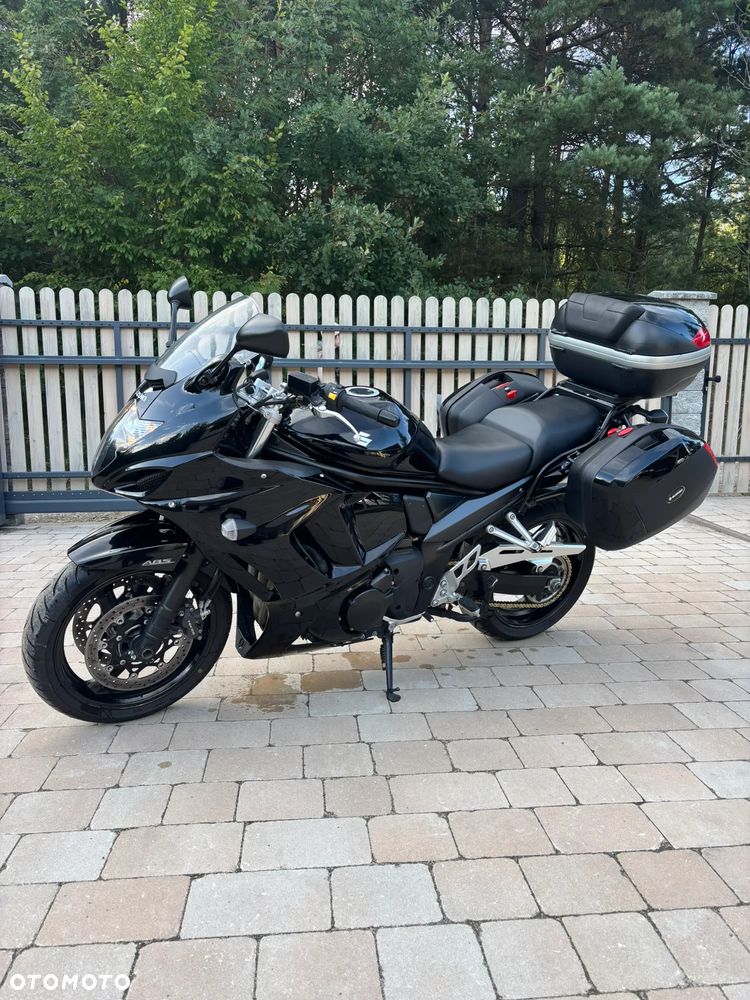 Suzuki GSX - 22