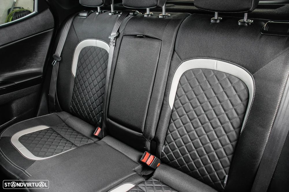 Kia Ceed 1.6 CRDi GT Line - 11