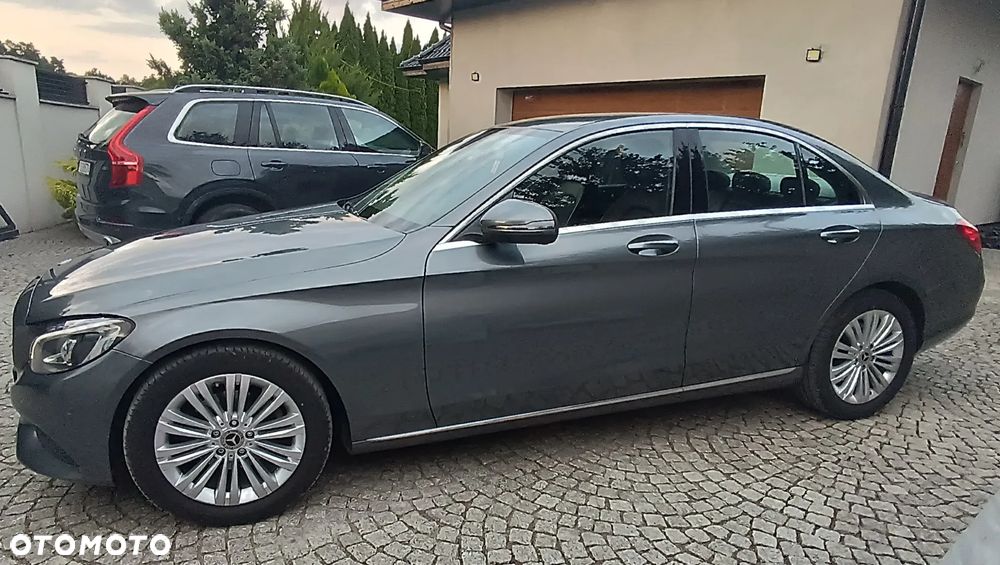 Mercedes-Benz Klasa C 180 9G-TRONIC Exclusive - 9