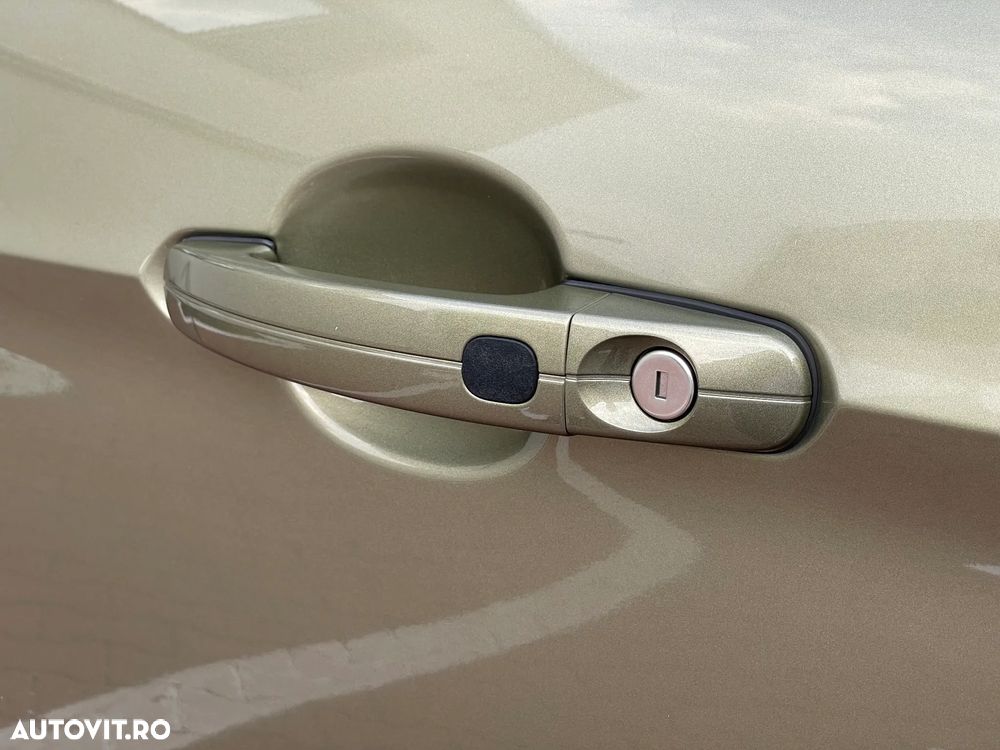 Ford Kuga - 14