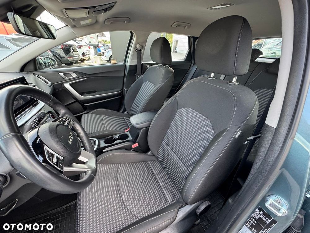 Kia Ceed 1.5 T-GDI M DCT - 10