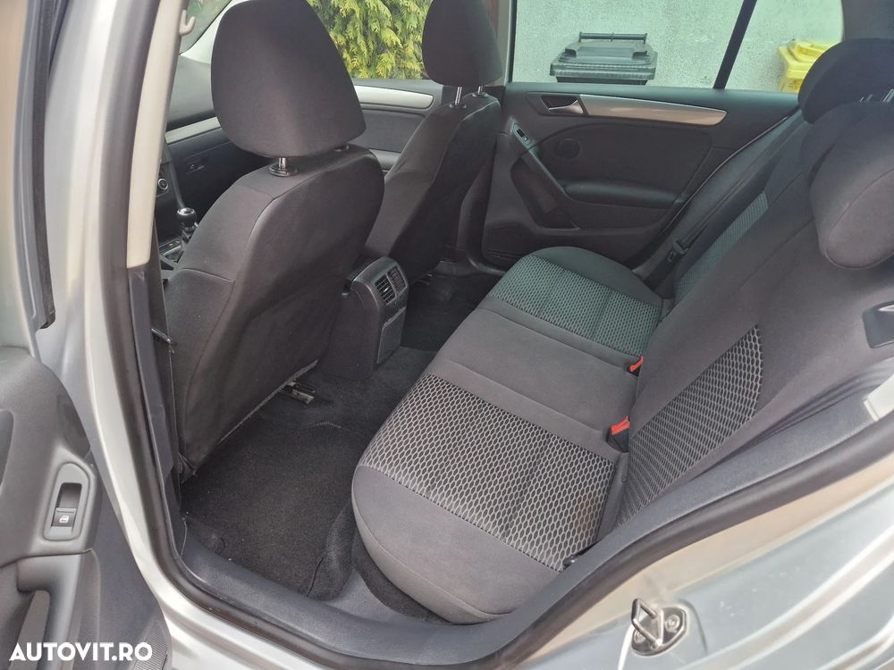 Volkswagen Golf - 9
