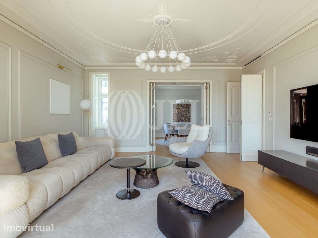Apartamento T5 com garagem, nas Avenidas Novas, Lisboa - Grande imagem: 4/38