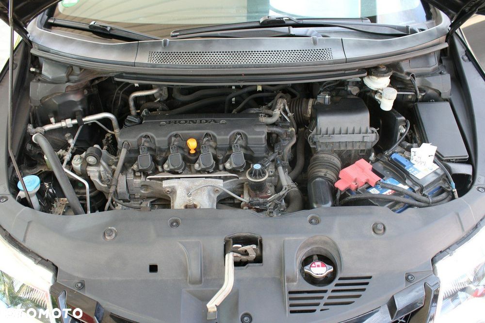 Honda Civic 1.8 Sport (Honda Connect+) - 33