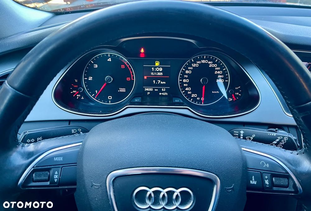 Audi A4 Avant 2.0 TDI DPF clean diesel multitronic Attraction - 12