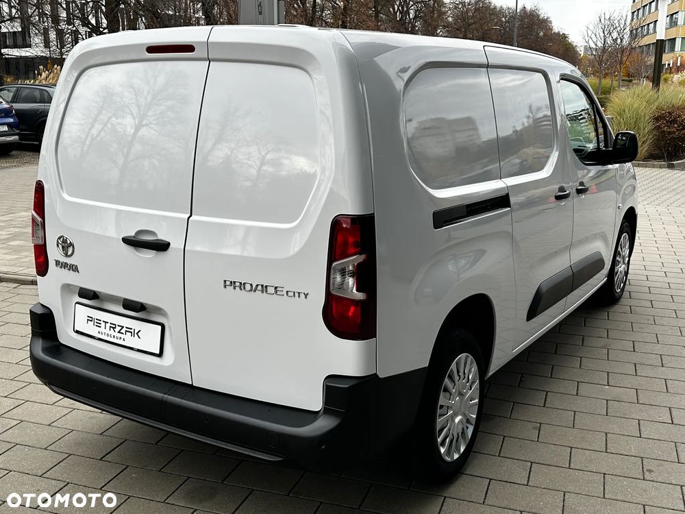 Toyota Proace City - 7