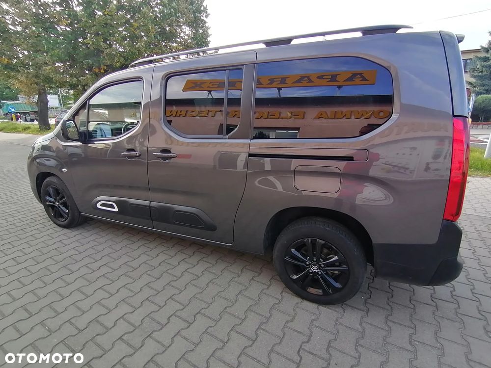 Citroën Berlingo XL 7-Sitzer PureTech 130 EAT8 FEEL - 12