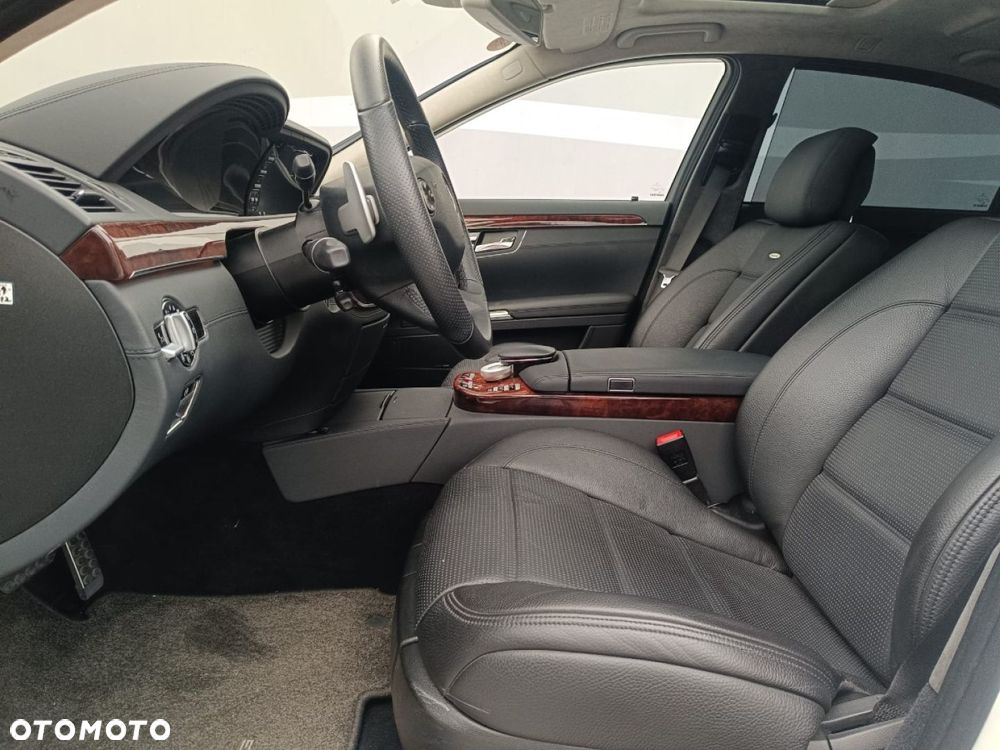 Mercedes-Benz Klasa S - 21