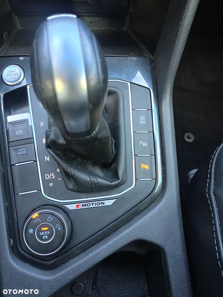 Volkswagen Tiguan 2.0 TDI SCR 4MotION DSG R-Line - 15