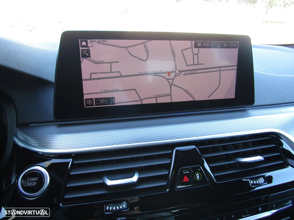 BMW 530 e Pack M - 19