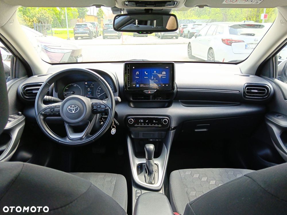 Toyota Yaris - 12
