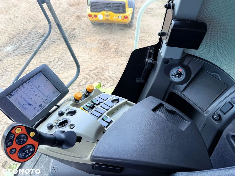 Claas LEXION 750 APS HYBRID - 30
