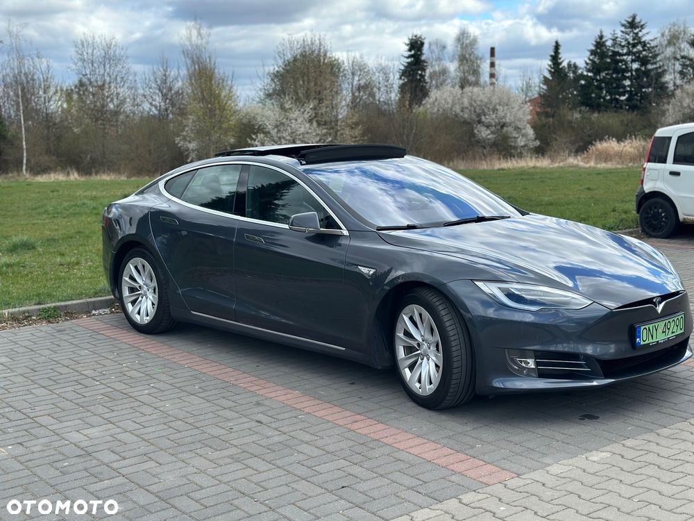 Tesla Model S Long Range Plus - 2