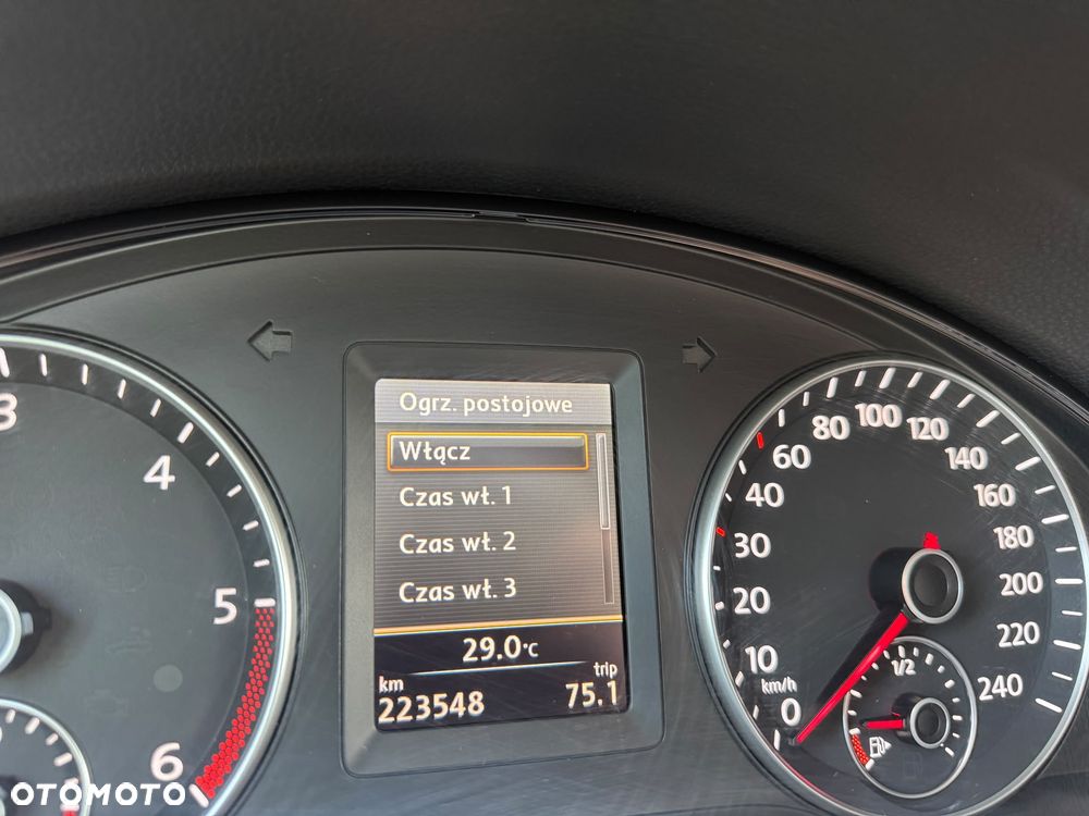 Volkswagen Golf Plus 1.6 TDI DPF Style - 21