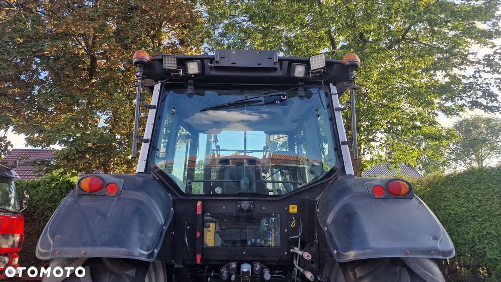 Valtra N121 HiTech, 130 koni, SISU 4cyl TURBO INTECOOLER, 141, 111, 101 - 25