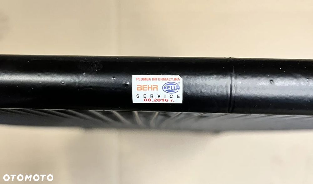 Skraplacz, chłodnica klimatyzacji BEHR HELLA 8FC 351 345-031 Volvo FH - 6