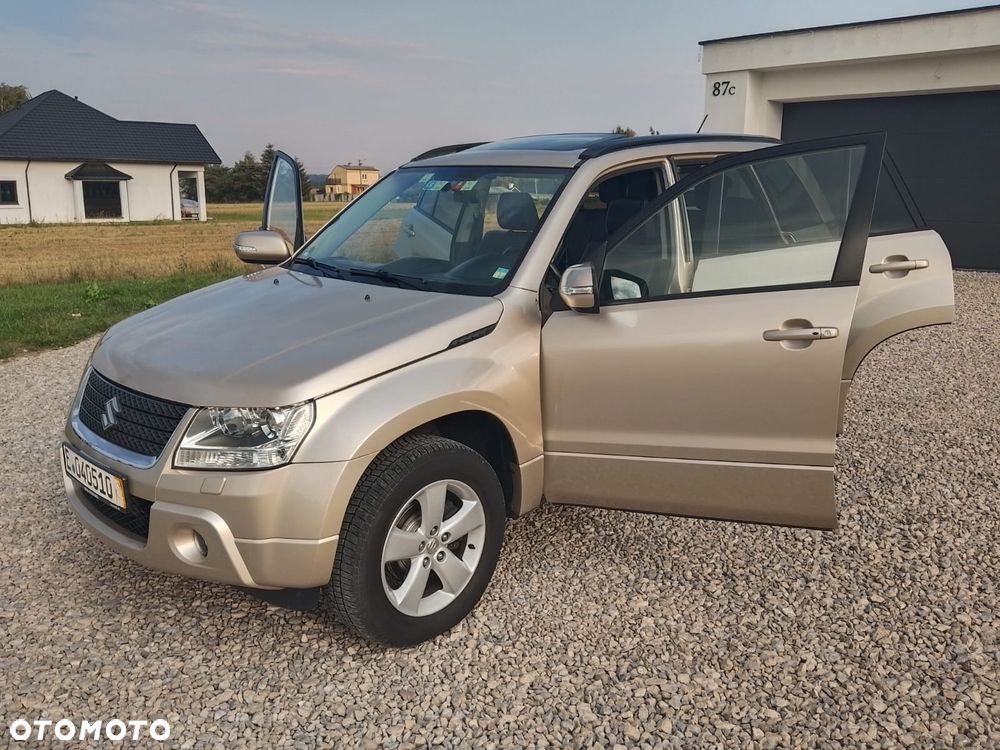 Suzuki Grand Vitara 2.4 Premium EU5 - 26