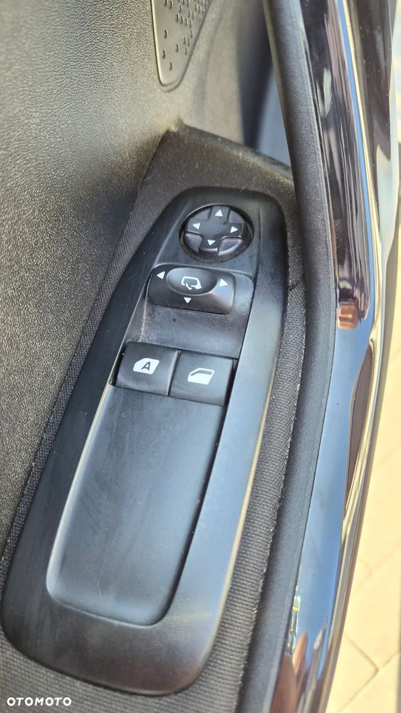 Peugeot 208 95 VTI Active - 13