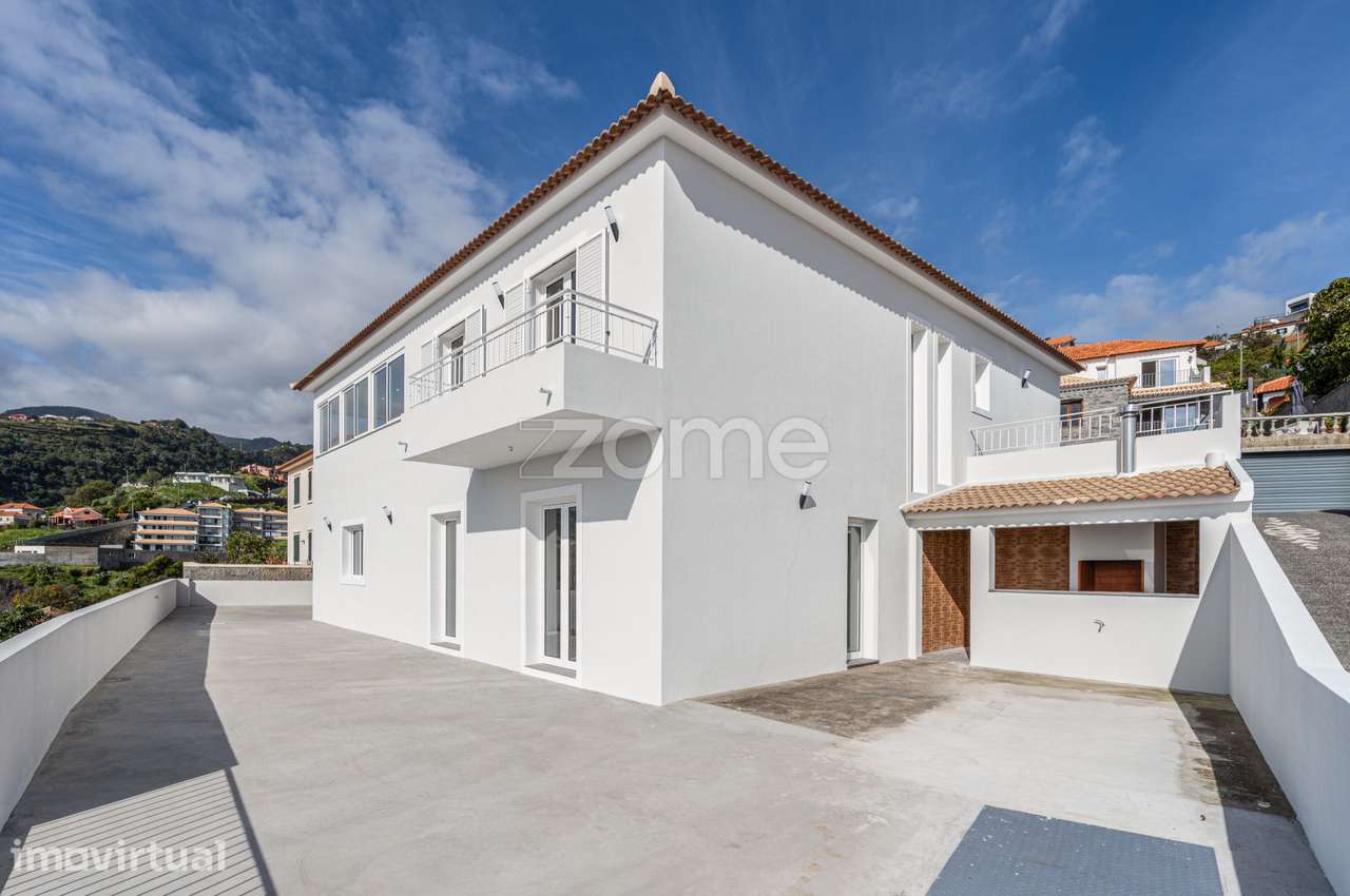 Moradia, 153 m², Santa Cruz - Grande imagem: 2/34