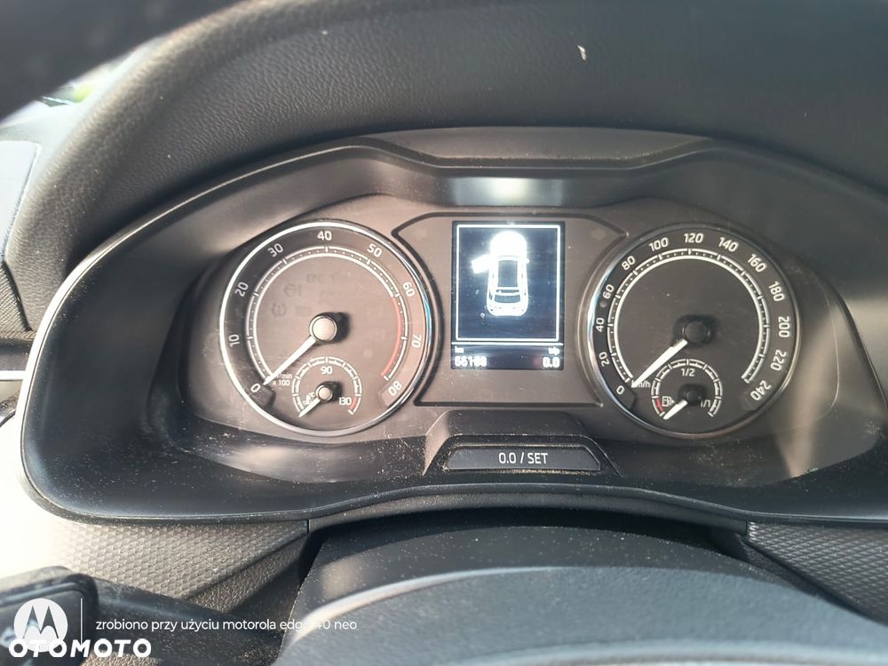Skoda Kamiq 1.0 TSI DSG Active - 10
