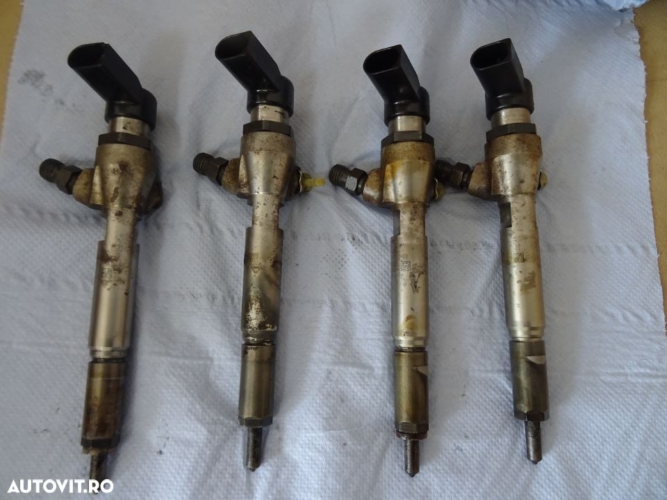 Injector Nissan Qashqai 106 CP  SIEMENS - 1