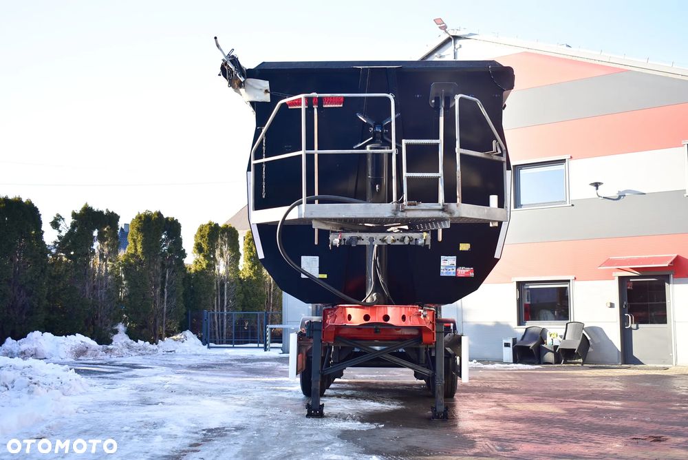 Fliegl Wywrotka / 55 m³/ Klapo-Drzwi/2 x Szybr/ S.A.F / Oś podnoszona / Sprowadzona z Niemiec ! - 3