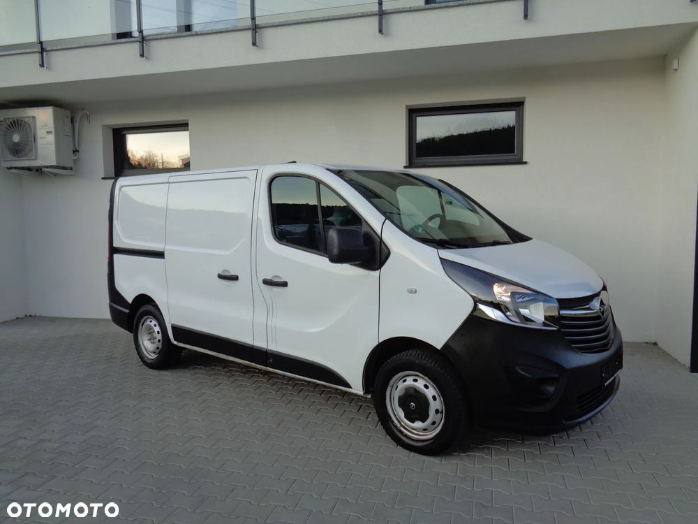 Opel Vivaro - 8