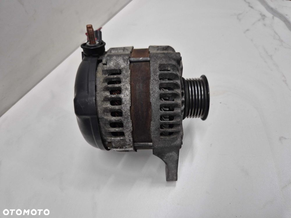 Caravan Town country Grand Voyager 4.0 V6 alternator - 4