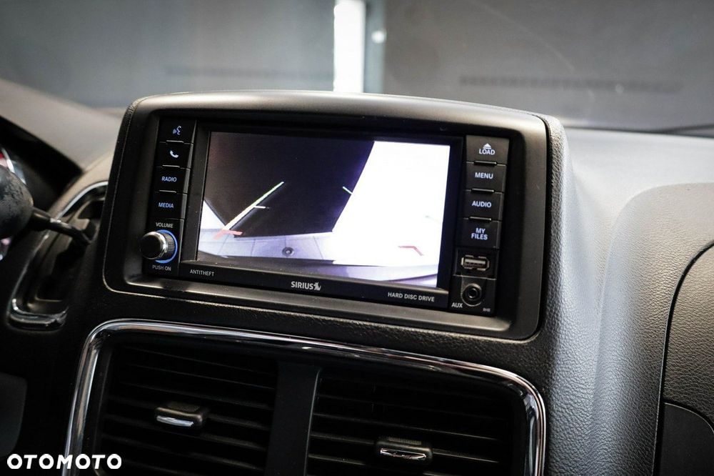 Dodge Grand Caravan - 19